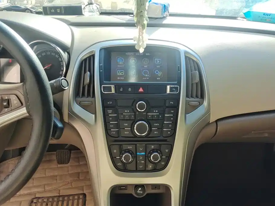 BUICK EXCELLE 2013