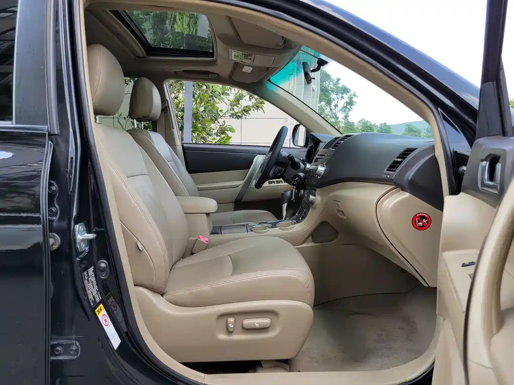 TOYOTA HIGHLANDER 2009