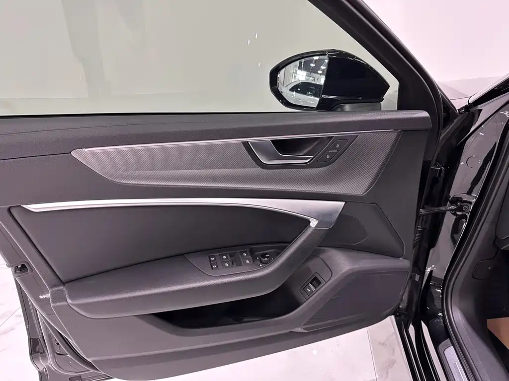 AUDI A6L 2022