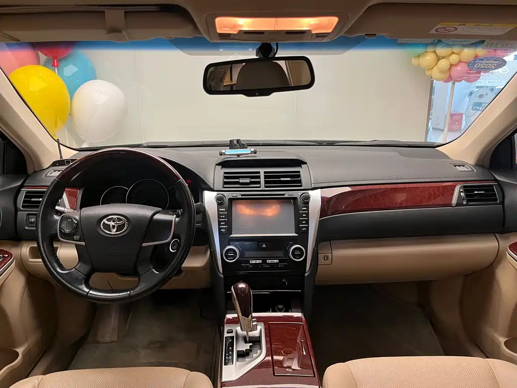 TOYOTA CAMRY 2014