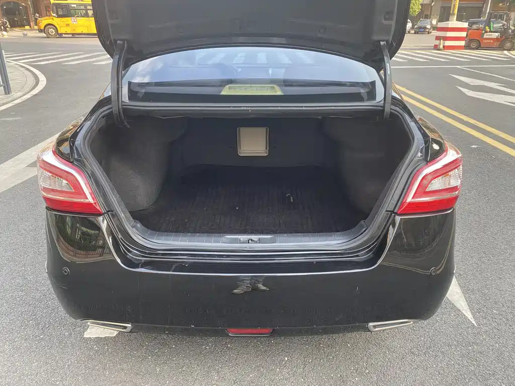 NISSAN TEANA 2015