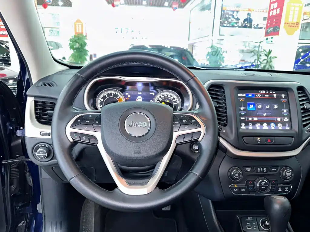 JEEP CHEROKEE 2017