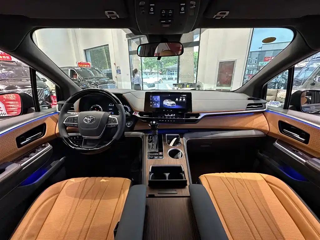 TOYOTA SIENNA SIENNA 2024