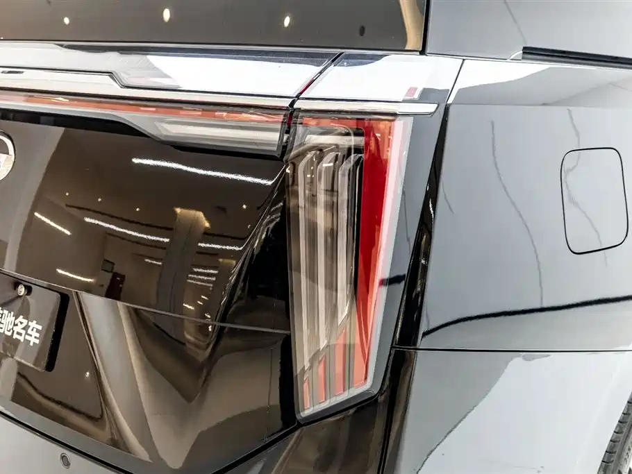 TRUMPCHI M8 2023