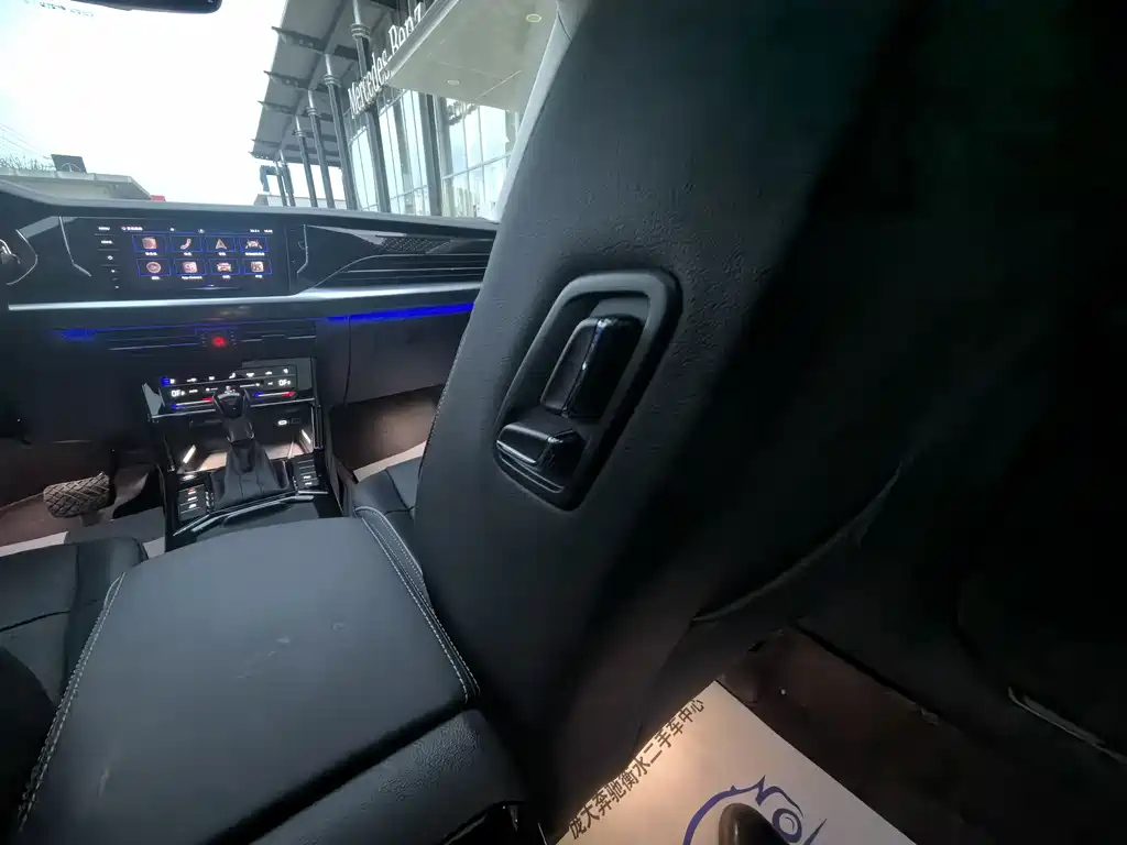 VOLKSWAGEN PASSAT 2022