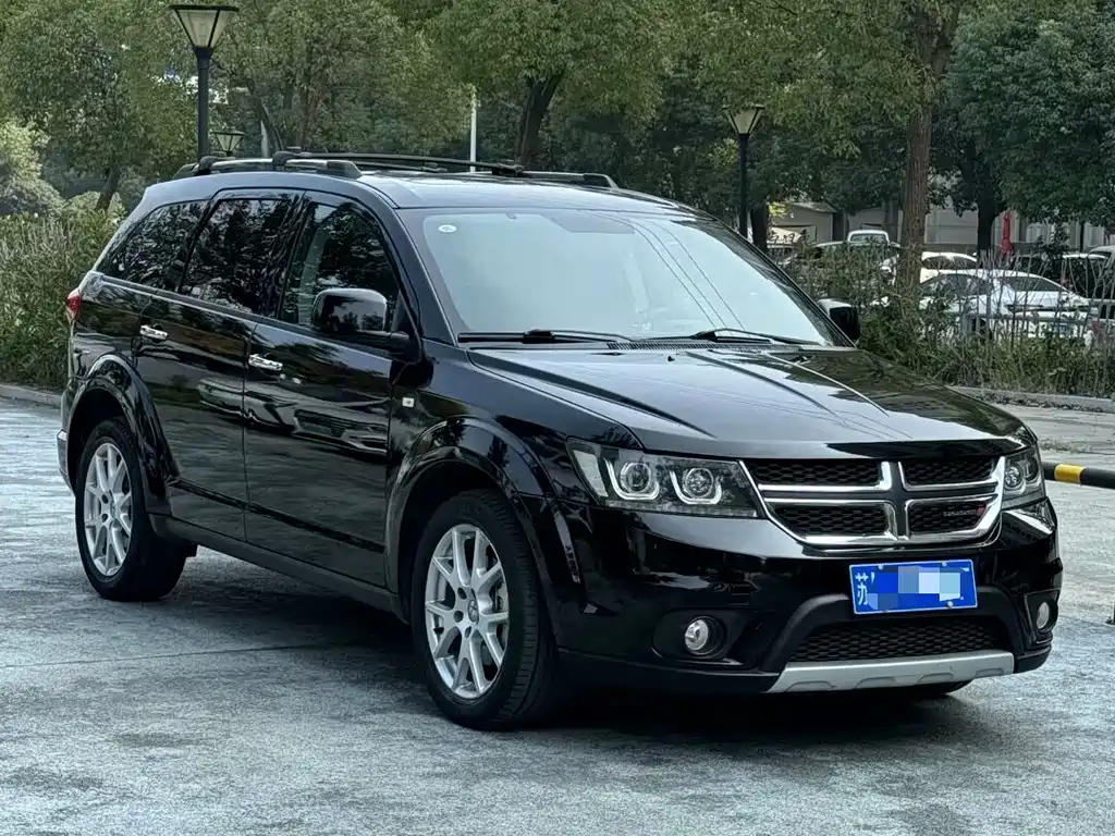 DODGE JCUV 2015
