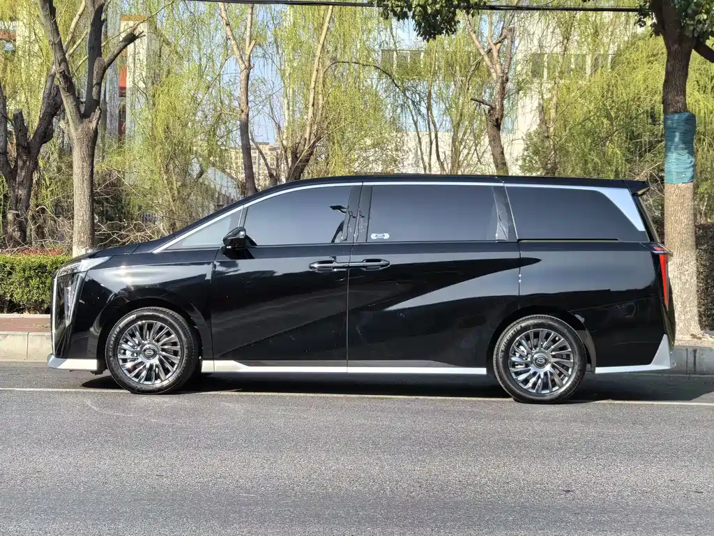 TRUMPCHI M8 2023