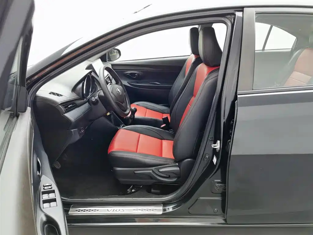 TOYOTA VIOS 2015