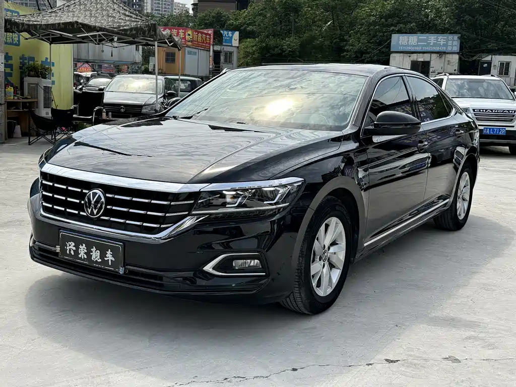 VOLKSWAGEN PASSAT 2021