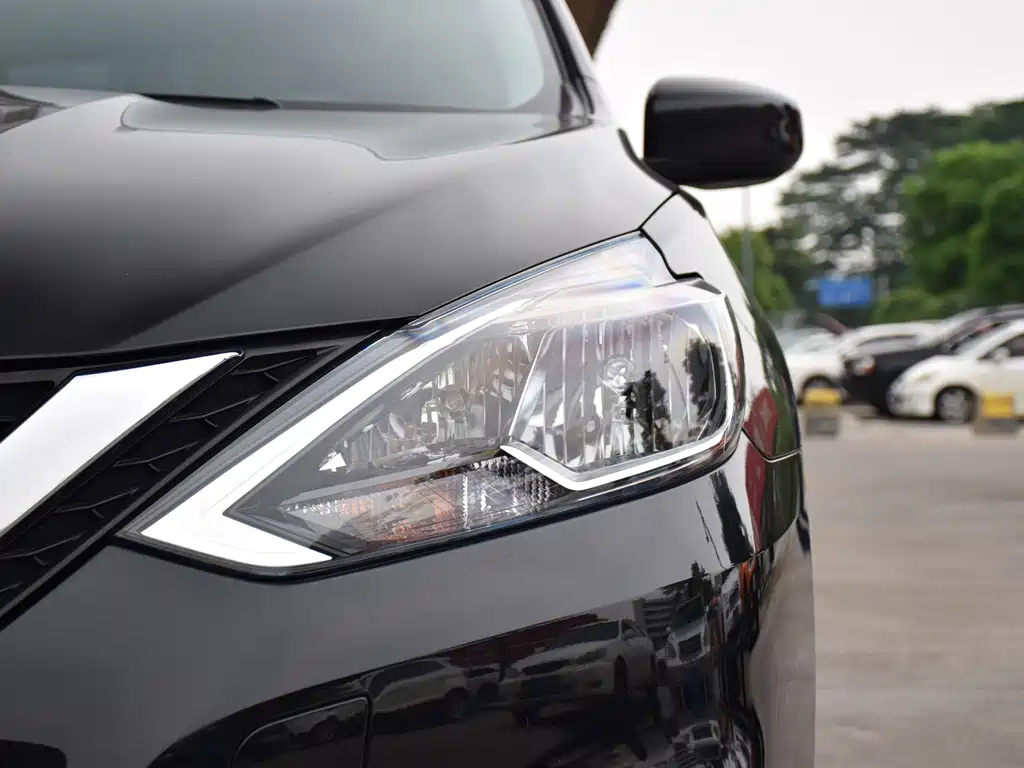 NISSAN SYLPHY 2022