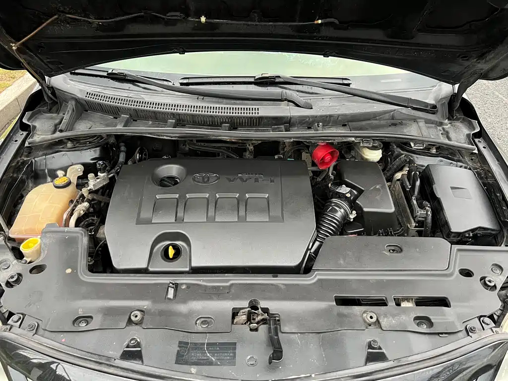 TOYOTA COROLLA 2011