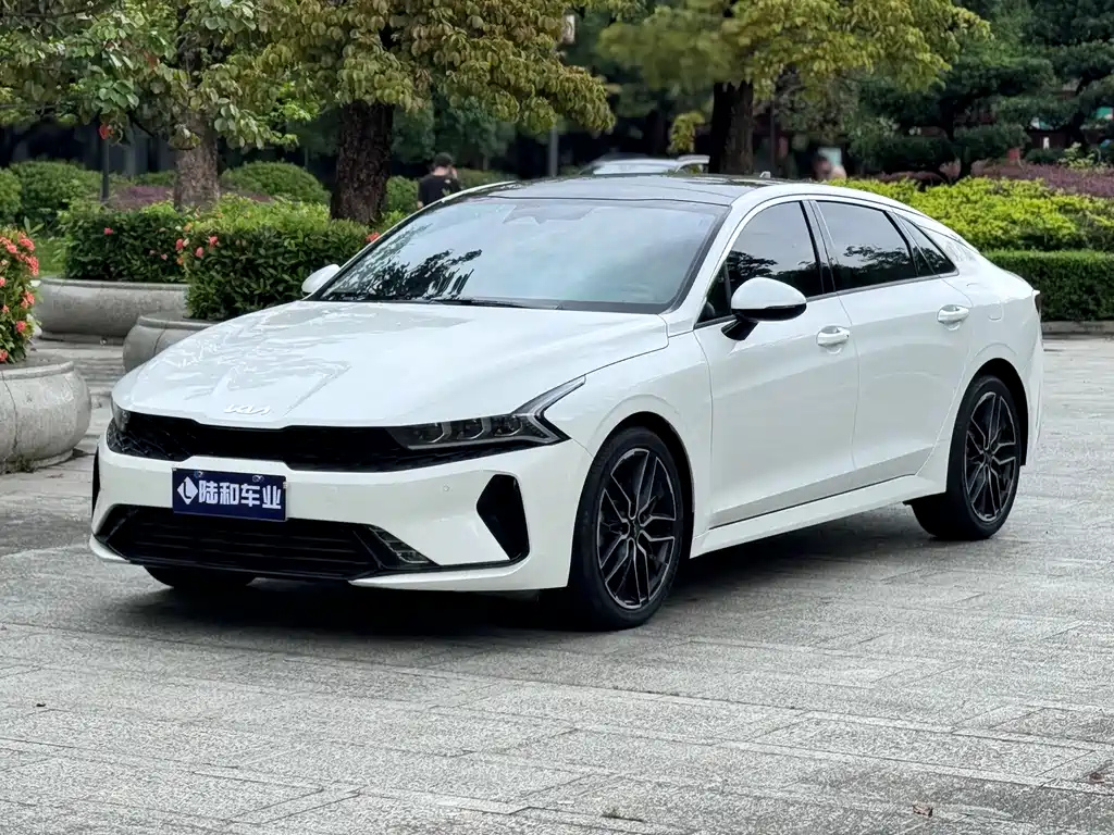 KIA K5 2021