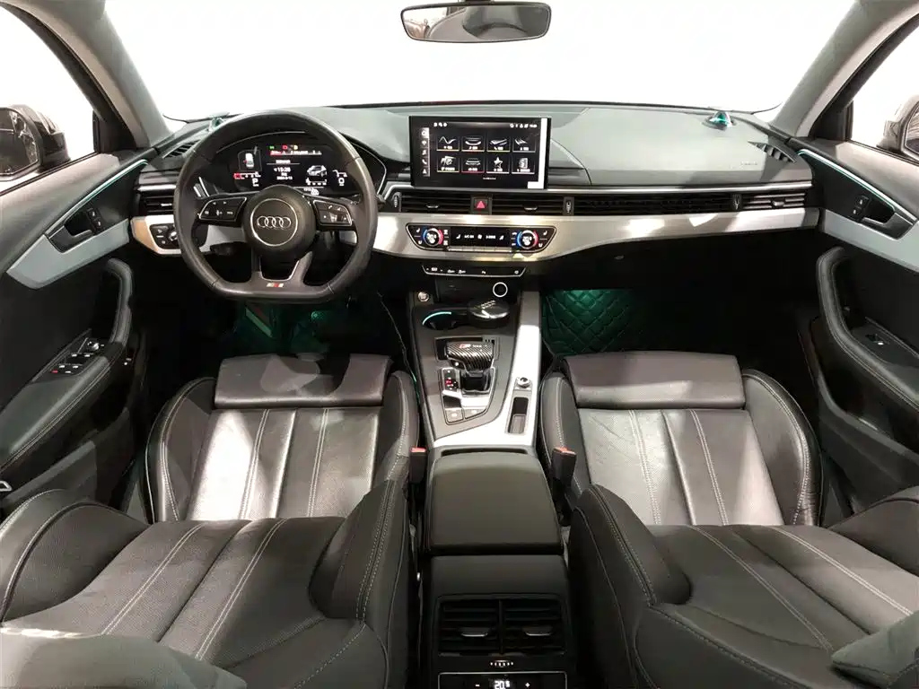 AUDI A4L 2022