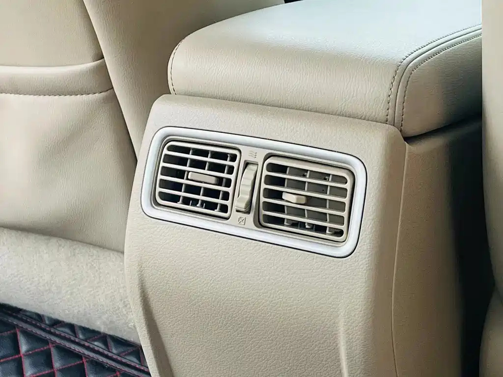 NISSAN TEANA 2019