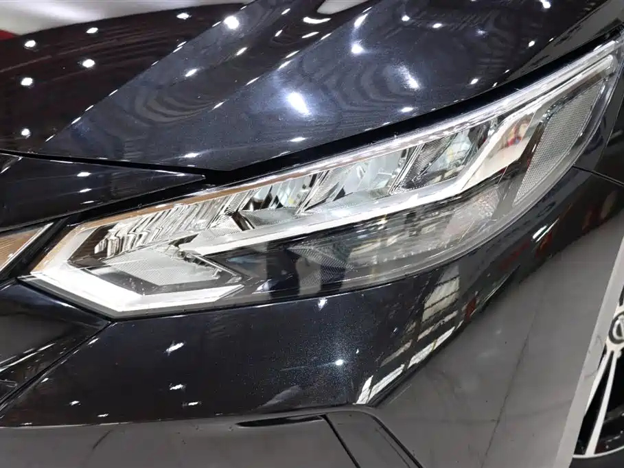 NISSAN SYLPHY 2021