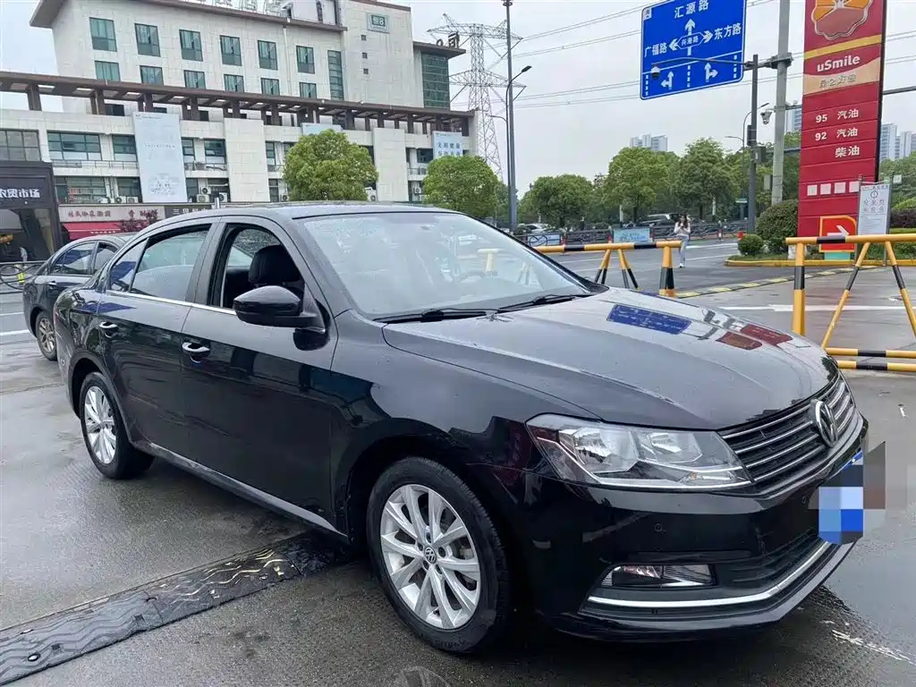 VOLKSWAGEN LAVIDA 2018