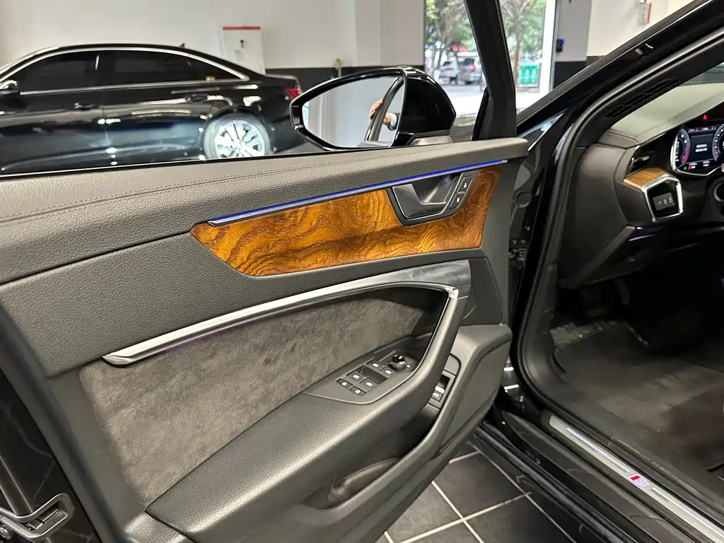 AUDI A6L 2020