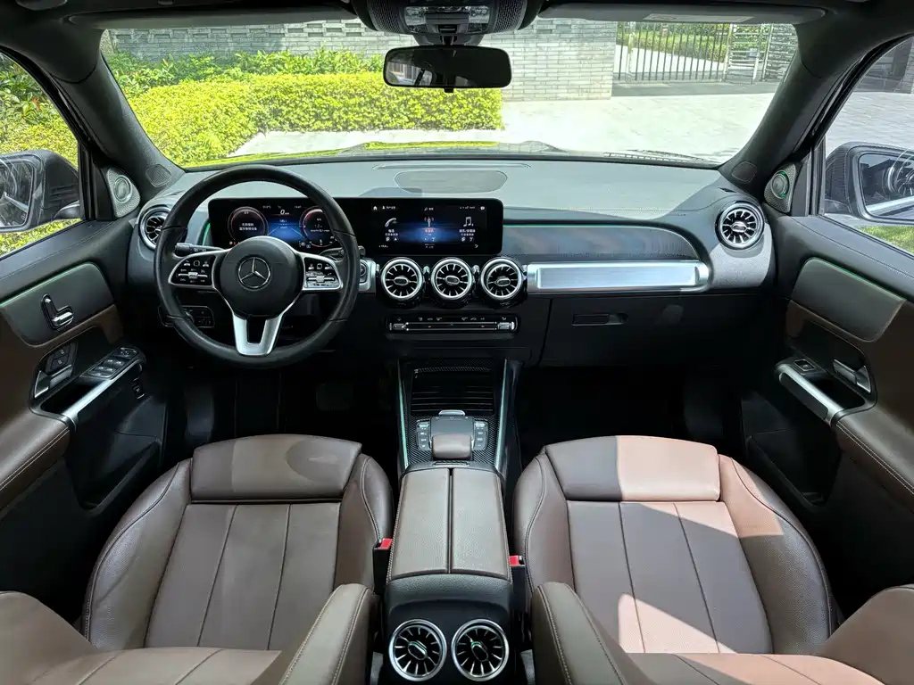 MERCEDES BENZ GLB 2021