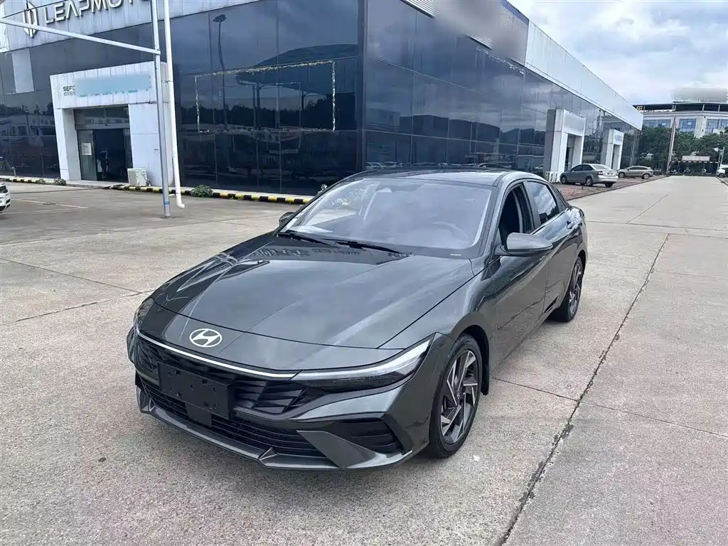 HYUNDAI ELANTRA 2023