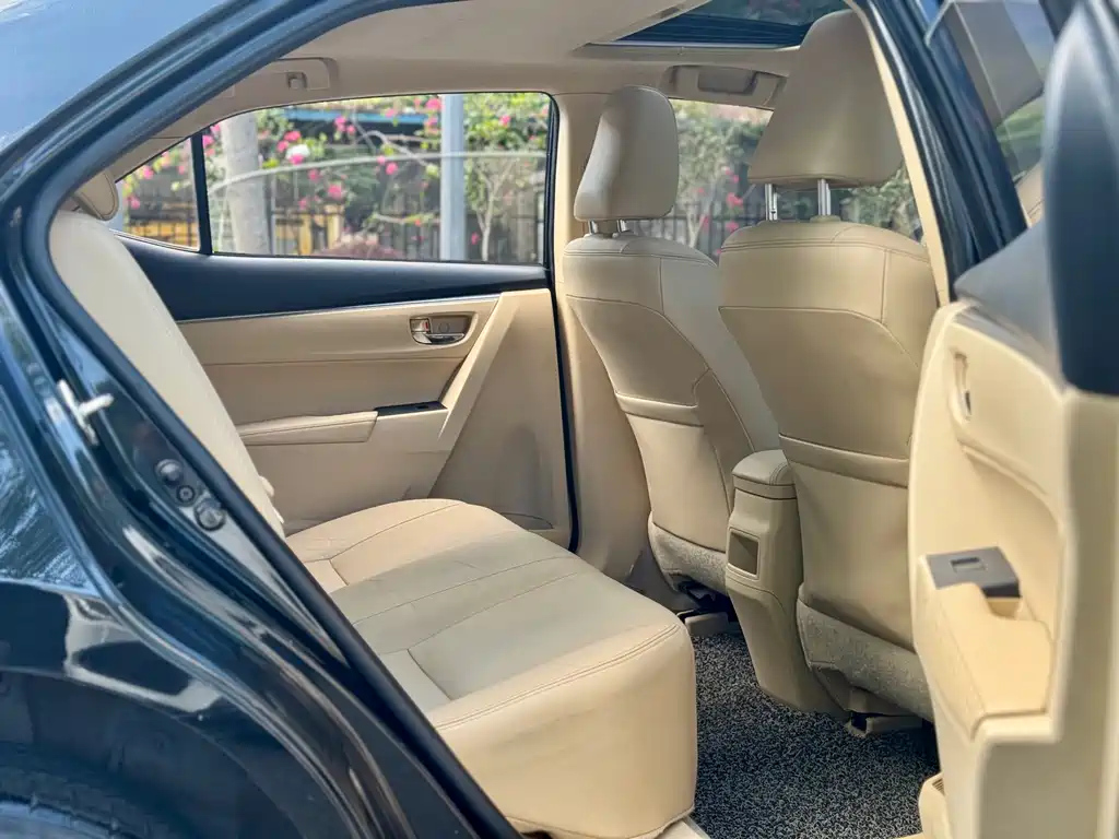 TOYOTA COROLLA 2014