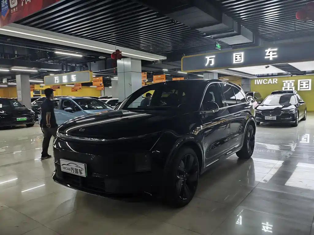 LI AUTO L6 2024