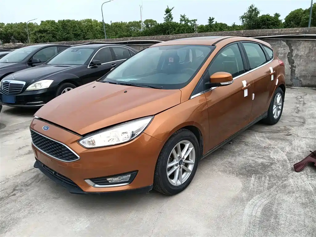 FORD FOCUS 2015