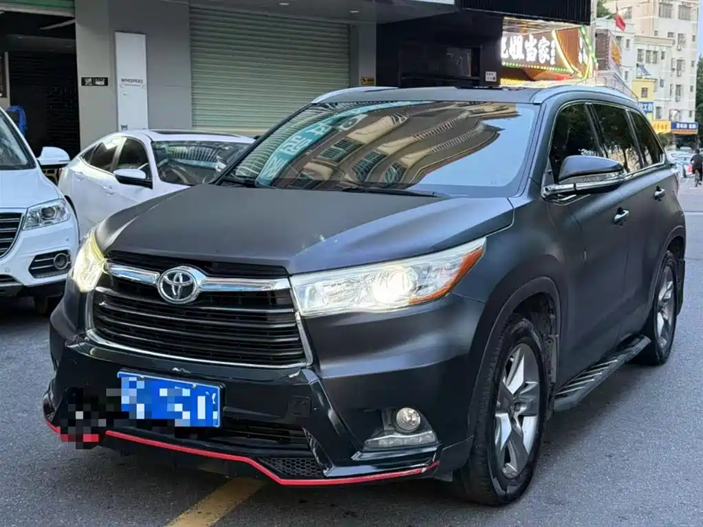 TOYOTA HIGHLANDER 2017