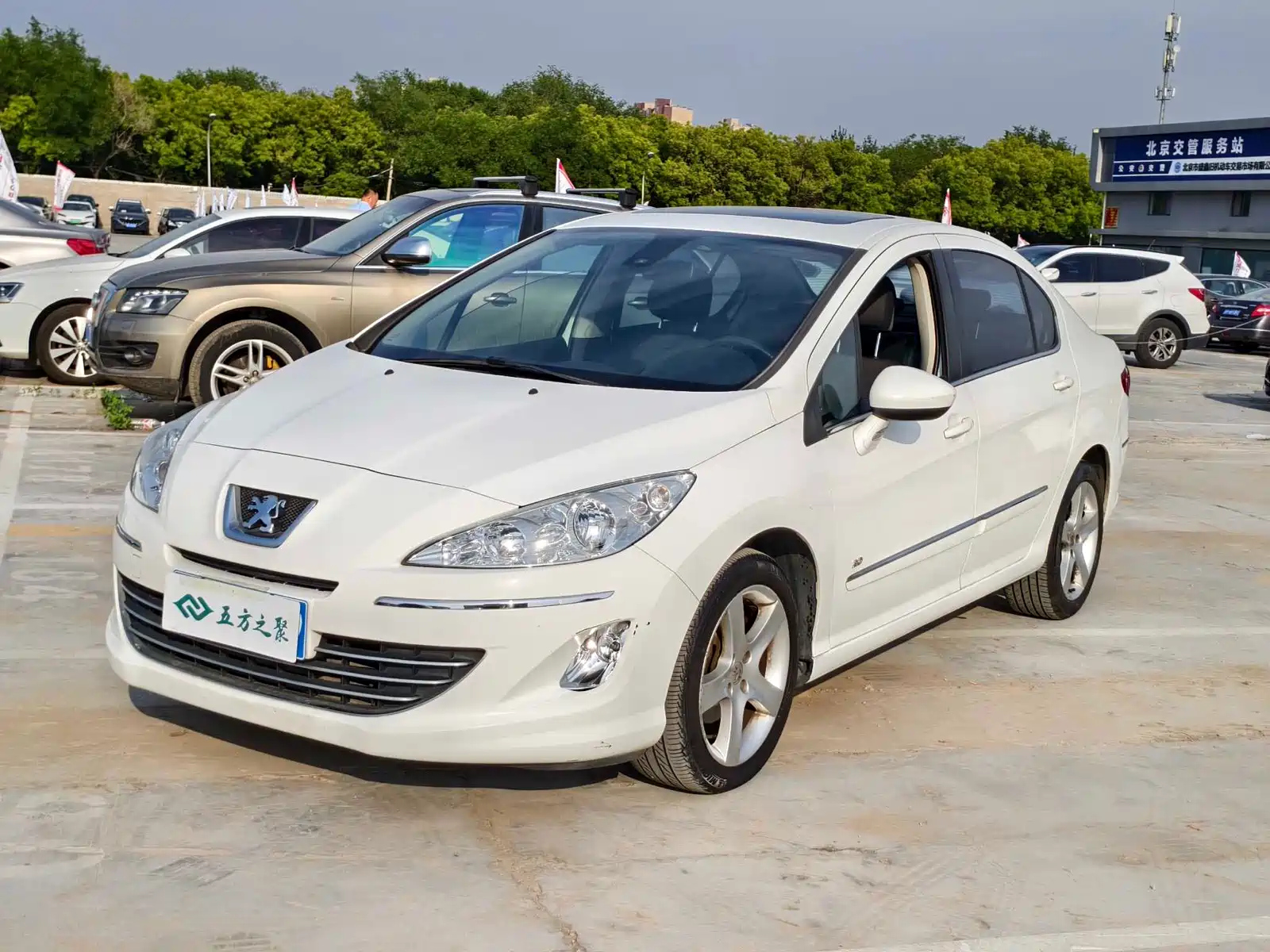 PEUGEOT 408 2011
