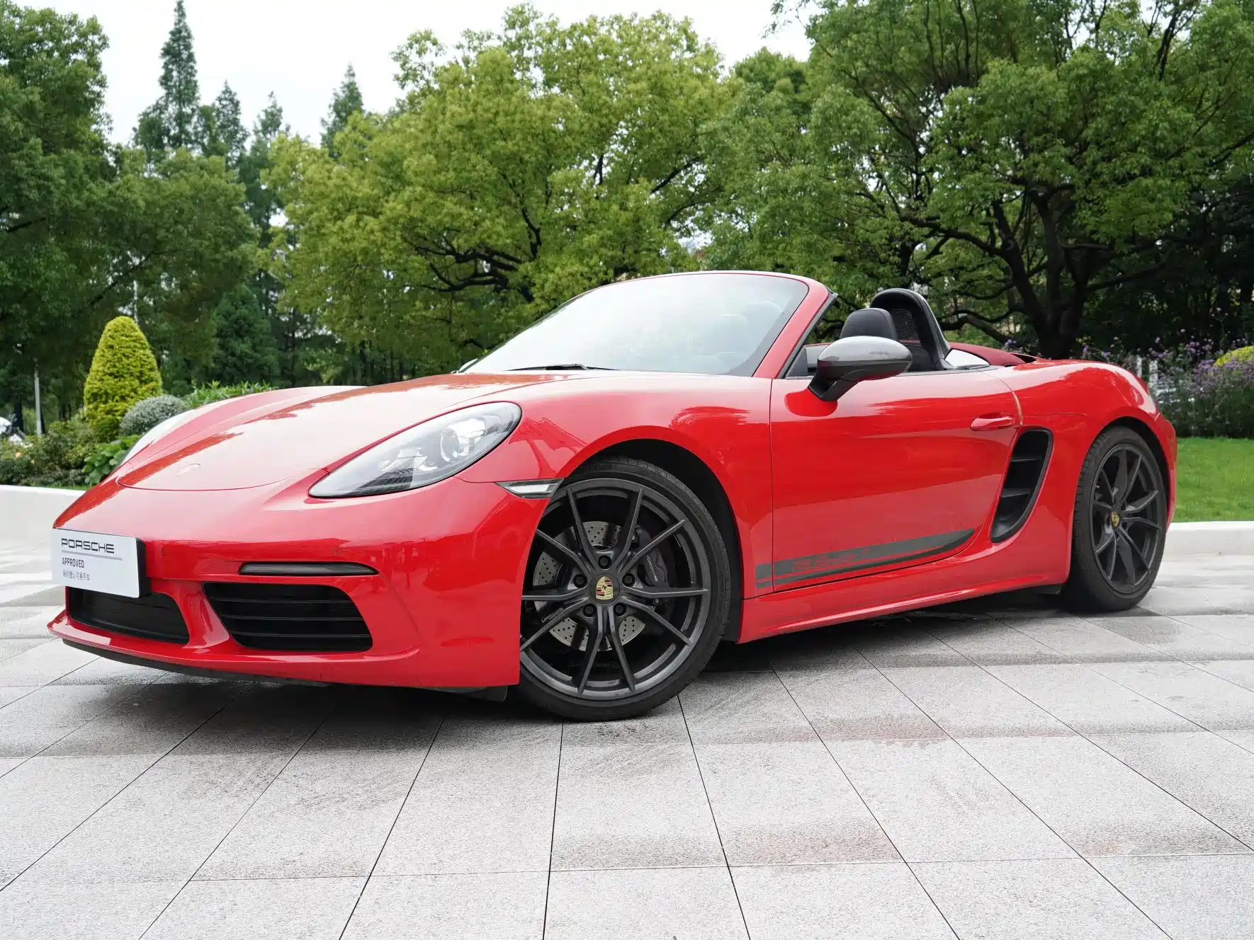 PORSCHE 718