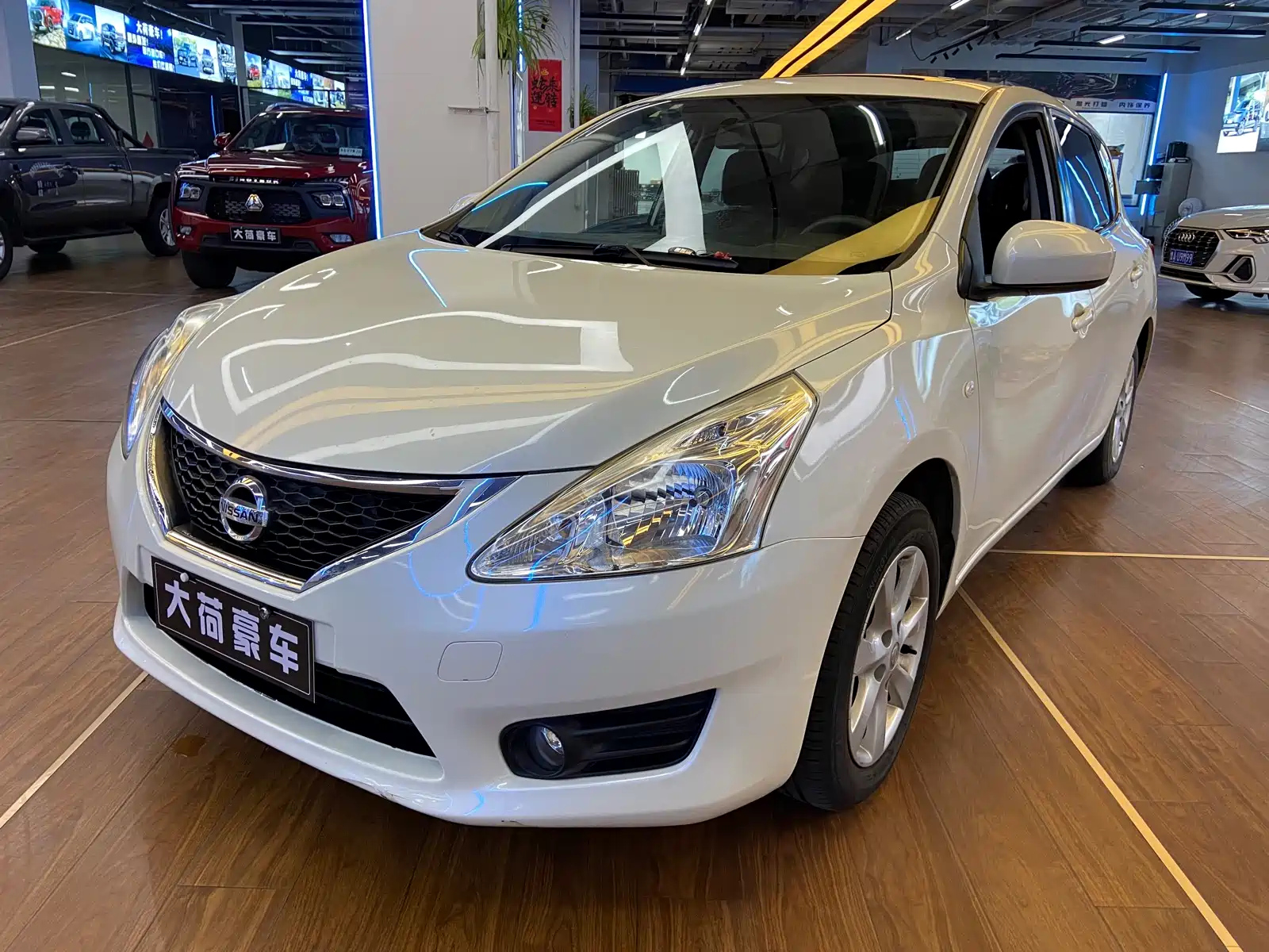 NISSAN TIIDA TIIDA 2014