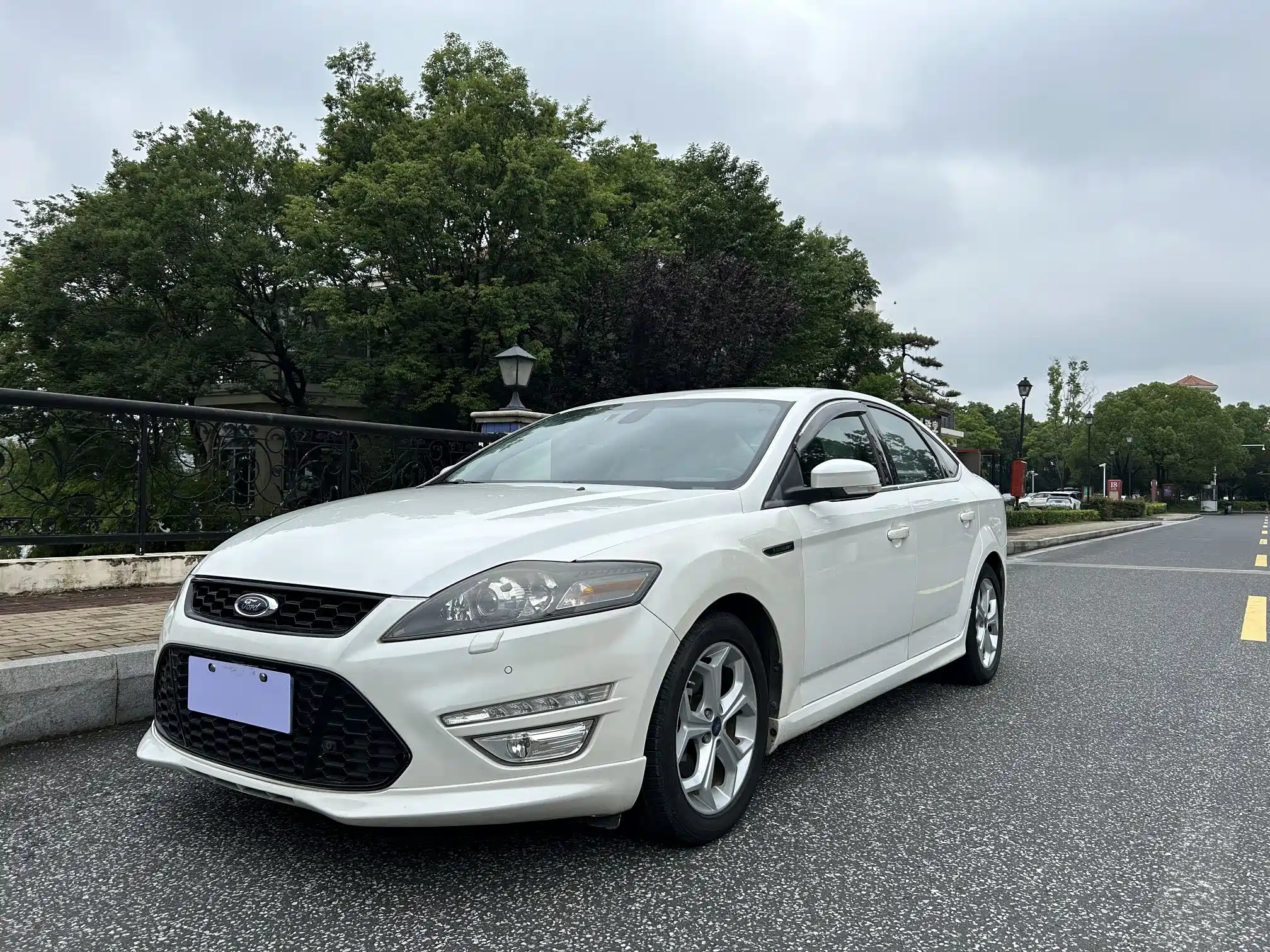 FORD MONDEO - WINNER 2011