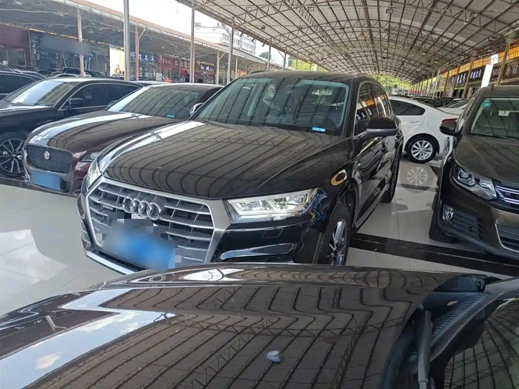 AUDI Q5L 2020