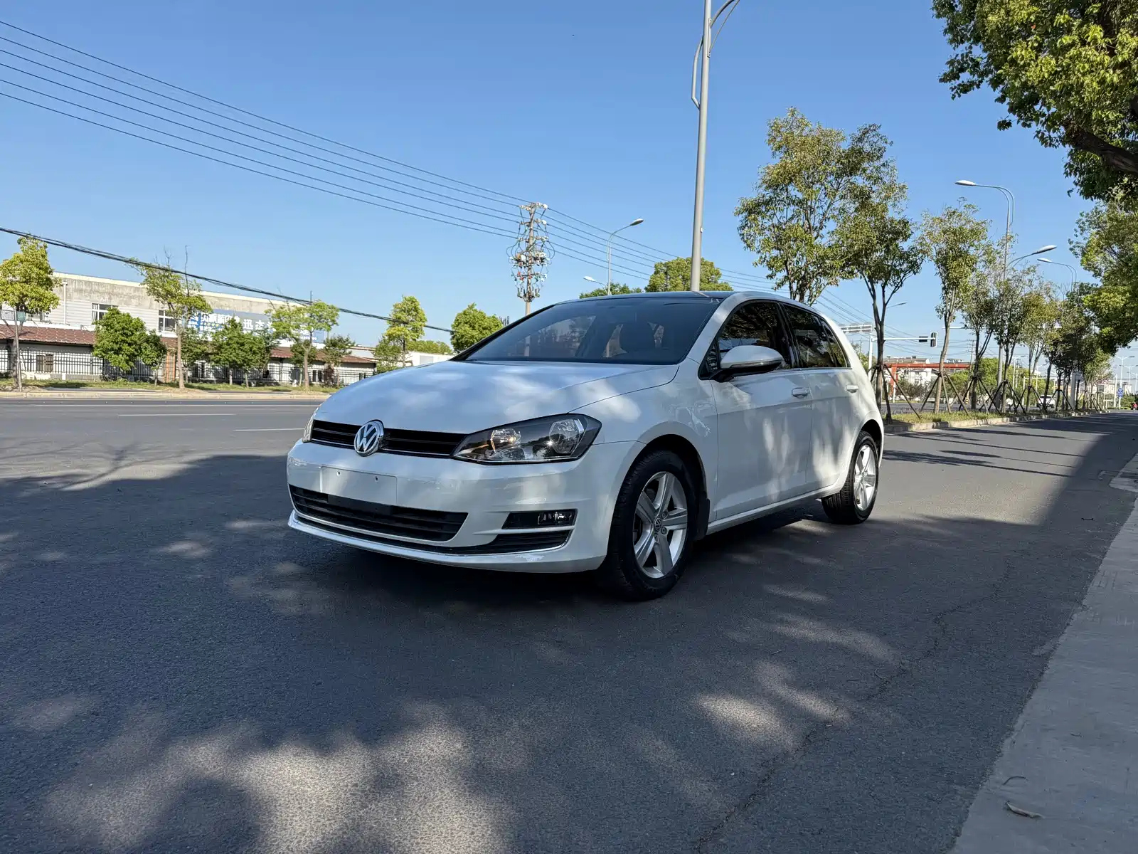 VOLKSWAGEN GOLF 2014