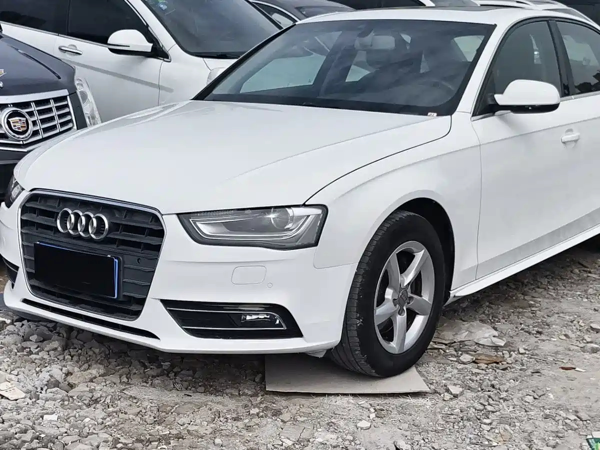 AUDI A4L 2013
