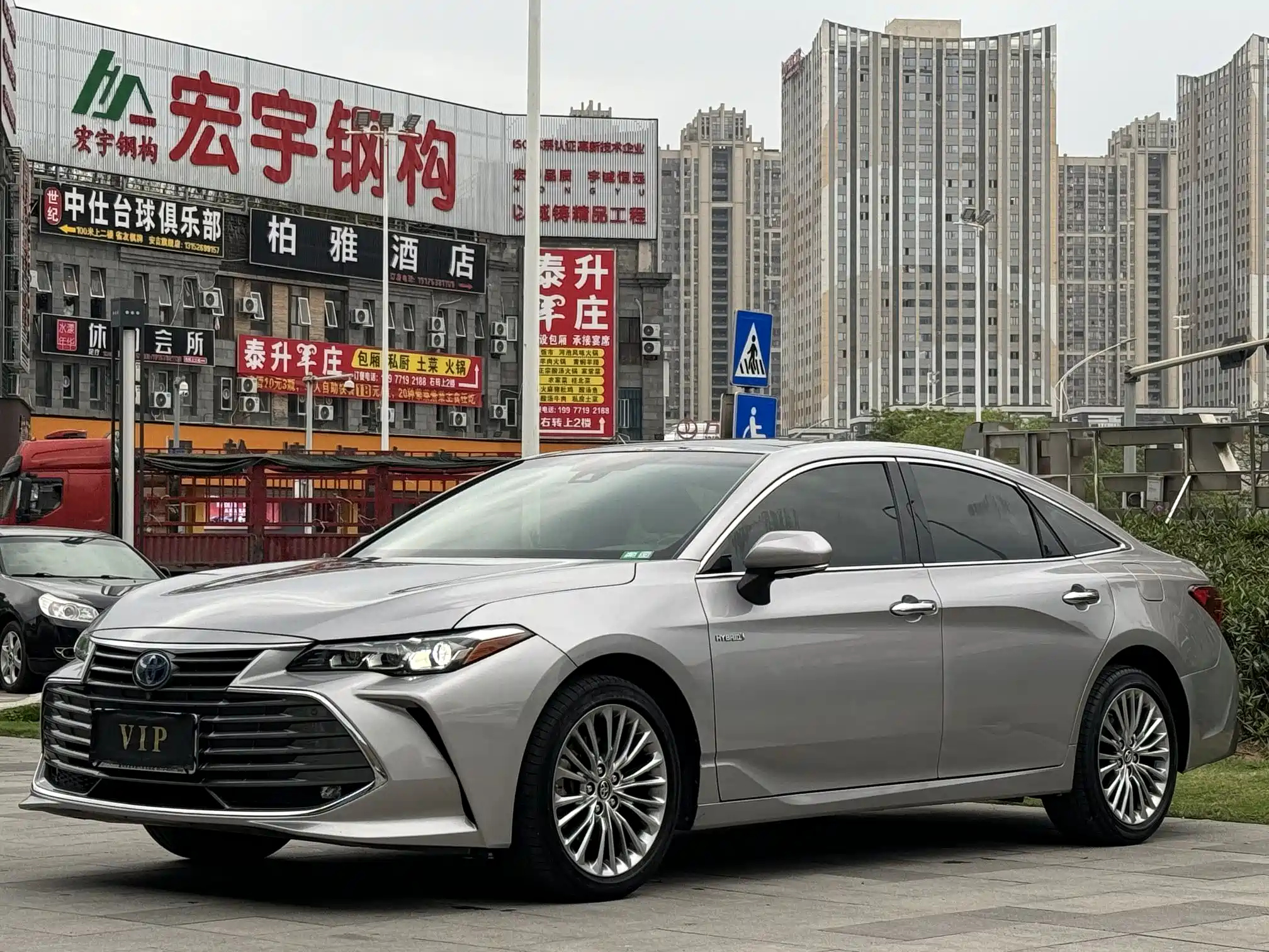 TOYOTA AVALON 2019