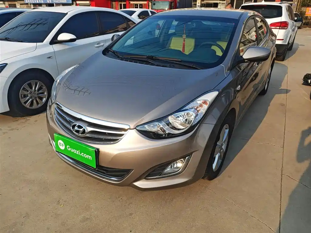 HYUNDAI ELANTRA 2012