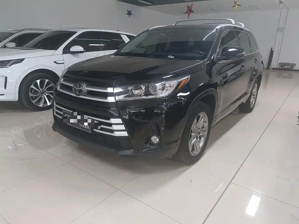 TOYOTA HIGHLANDER