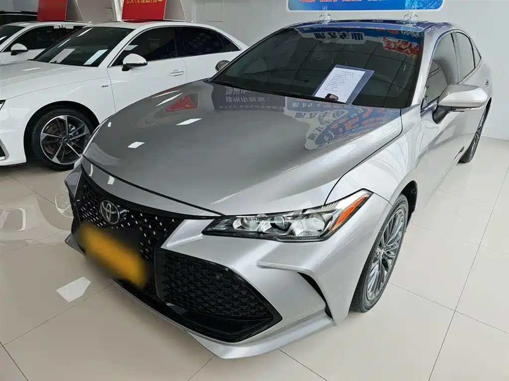 TOYOTA AVALON 2019