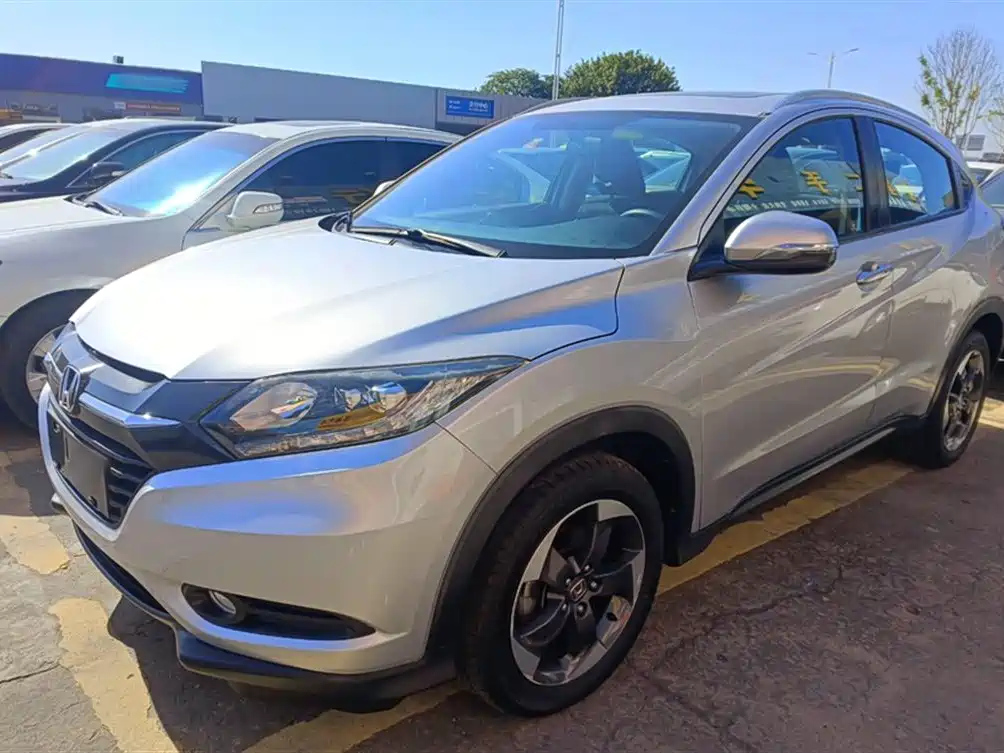 HONDA VEZEL 2015