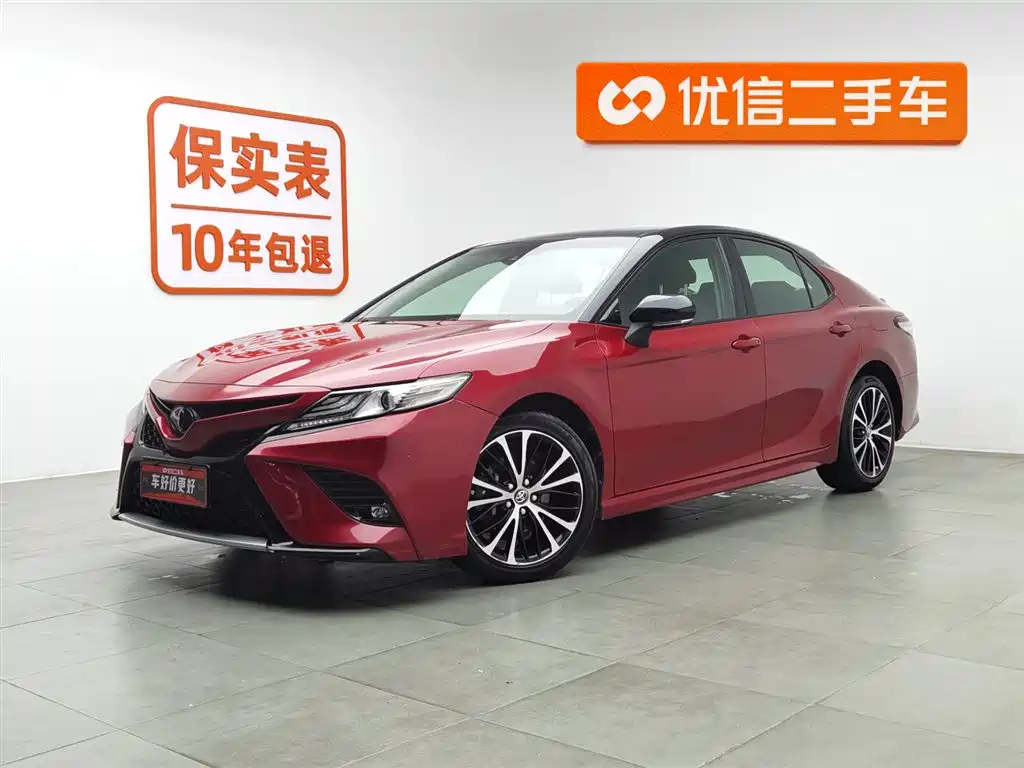 TOYOTA CAMRY 2018