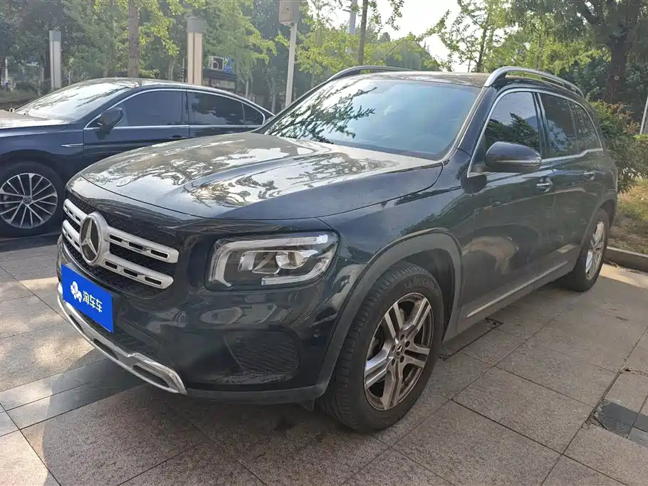 MERCEDES BENZ GLB 2023