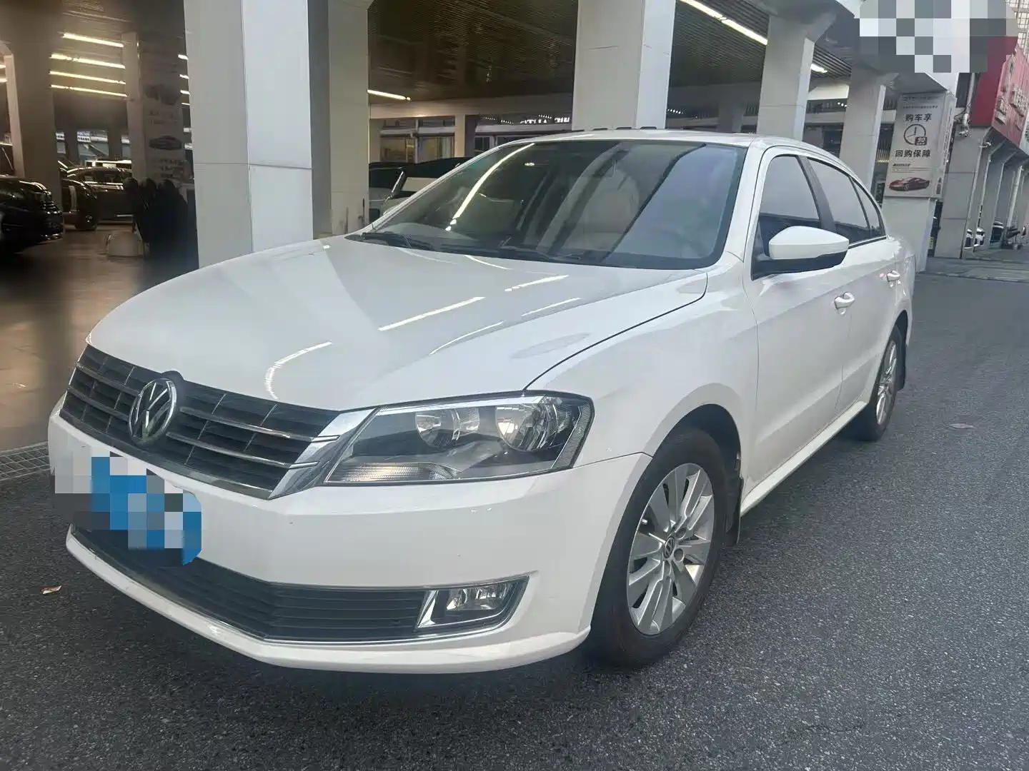 VOLKSWAGEN LAVIDA 2013