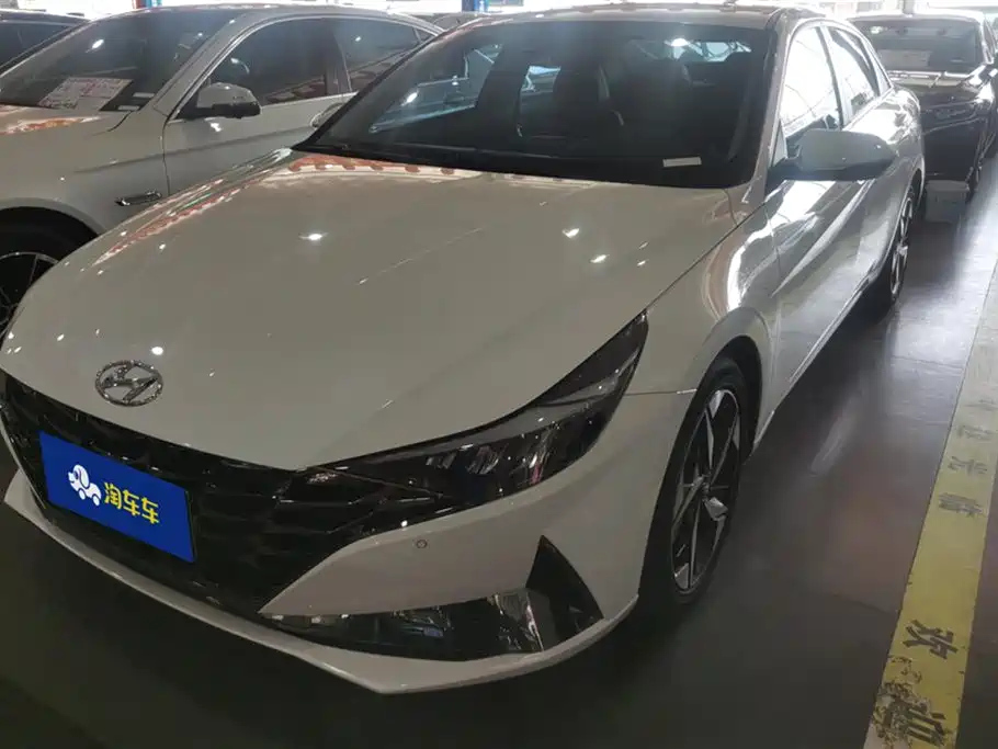 HYUNDAI ELANTRA 2023