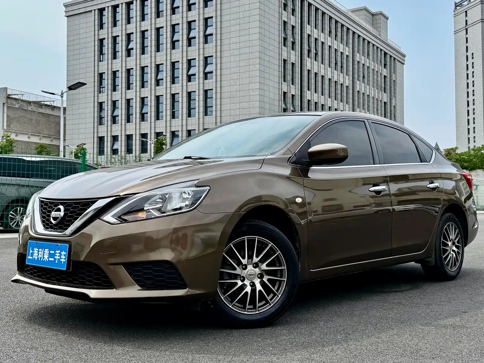 NISSAN SYLPHY 2019