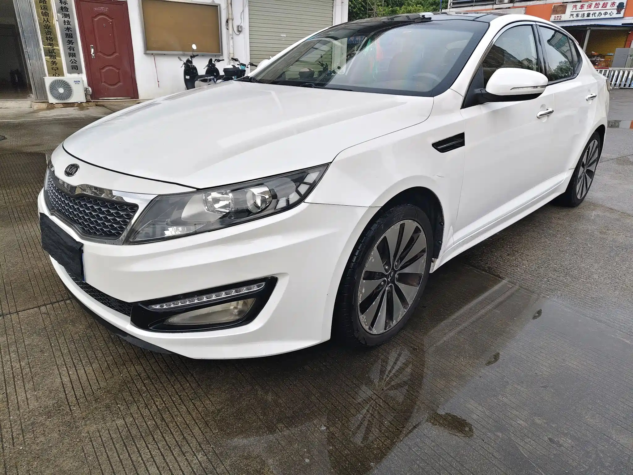 KIA K5 2012