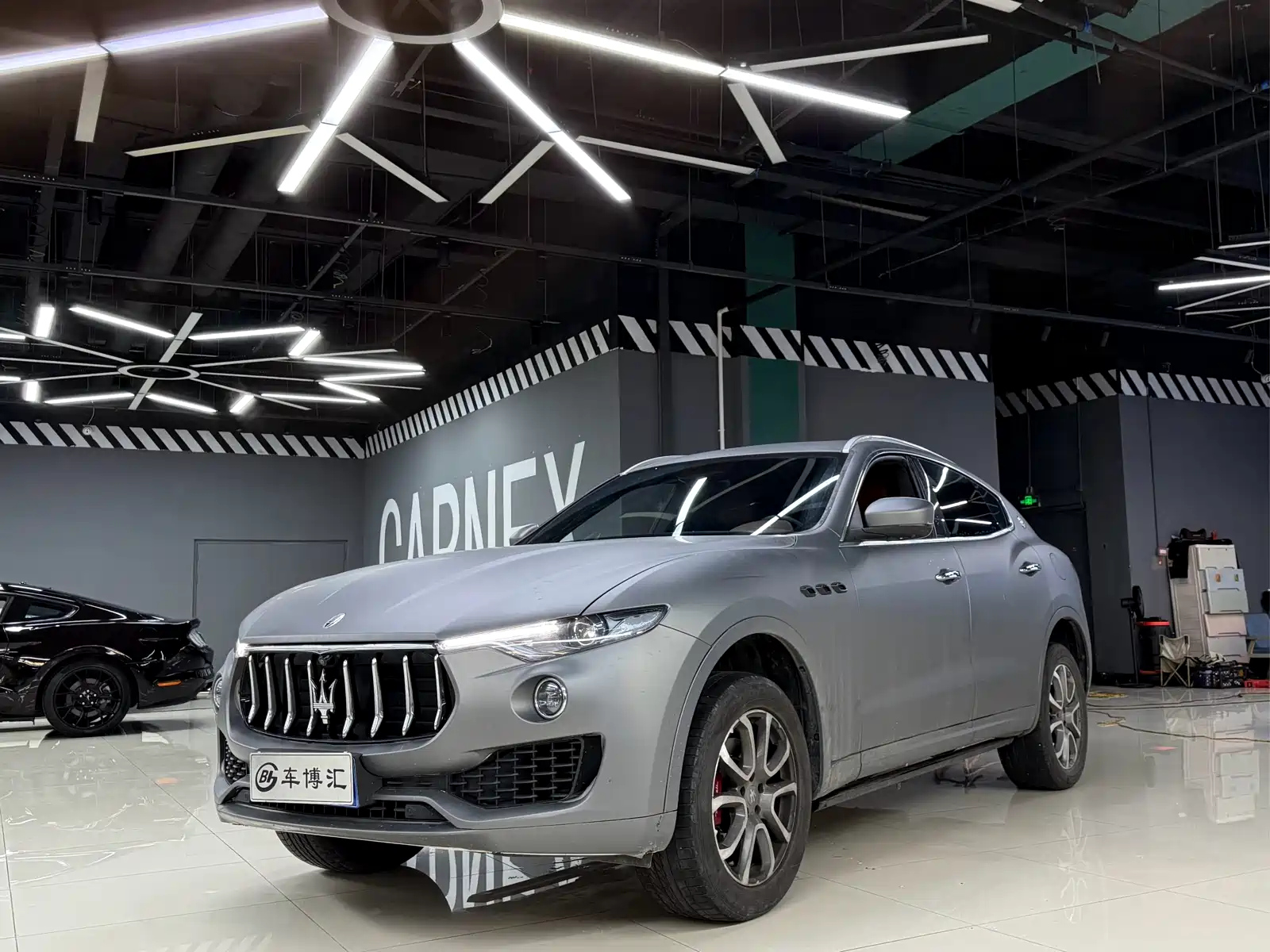 MASERATI LEVANTE 2016