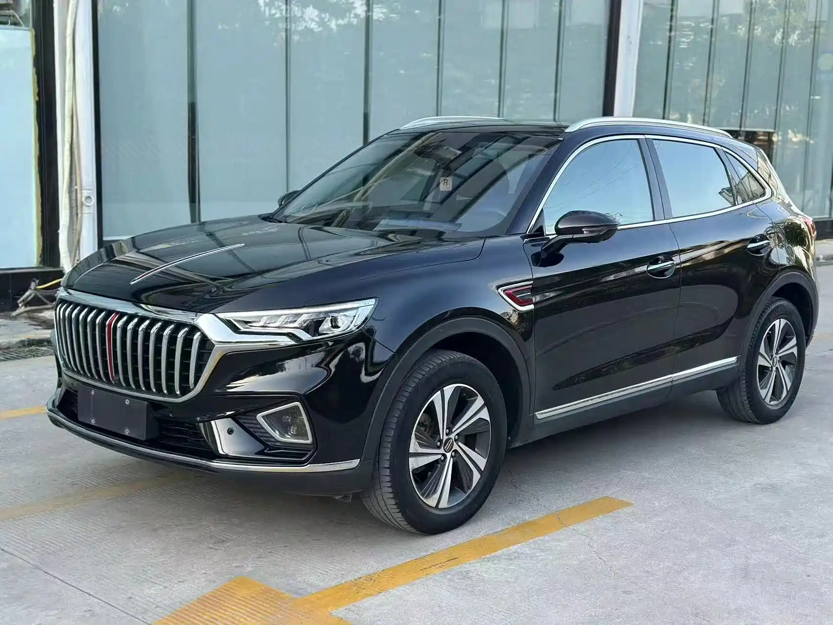 HONGQI HS5