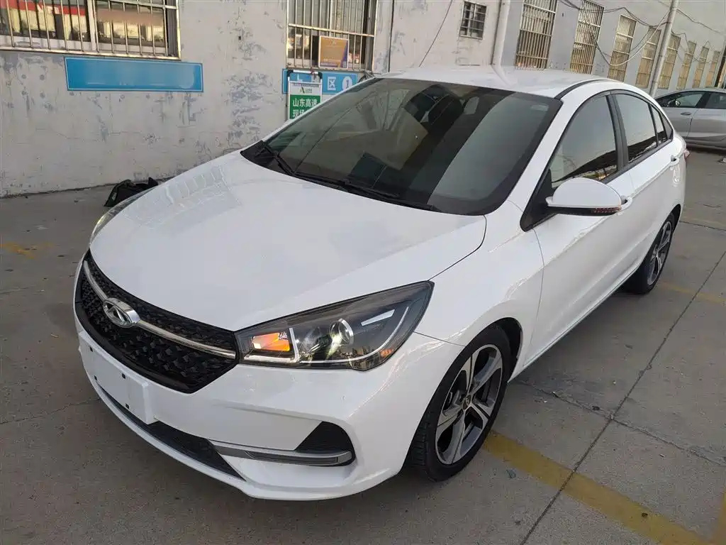 CHERY ARRIZO 5 2019