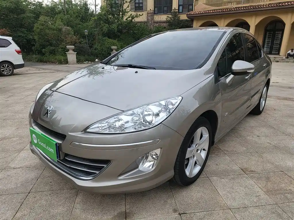 PEUGEOT 408 2013