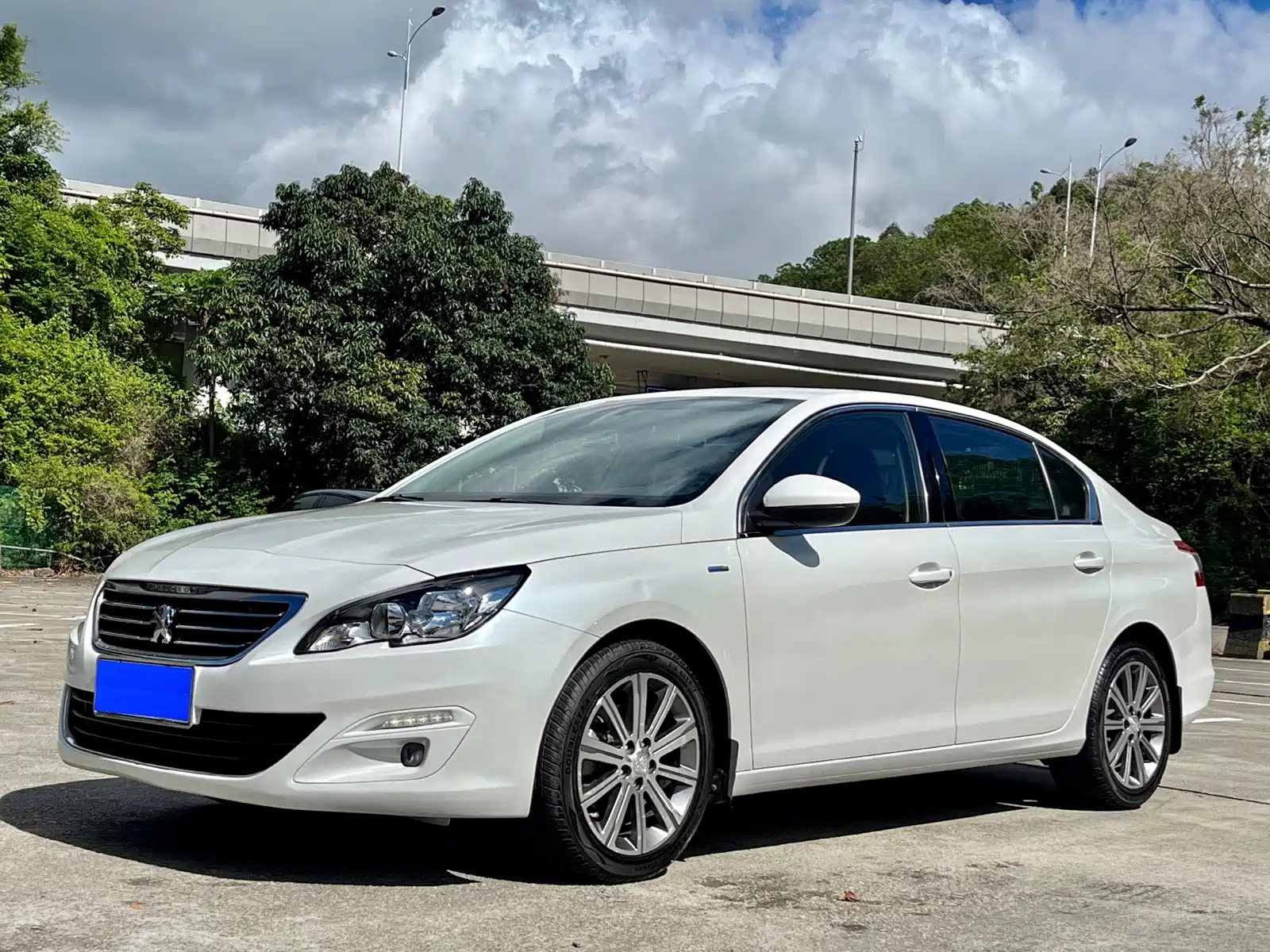 PEUGEOT 408 2018